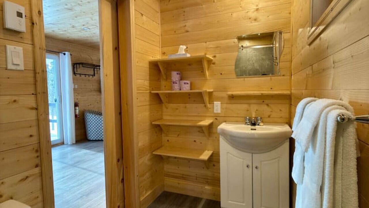 Photo of Bathroom in Pohenegamook