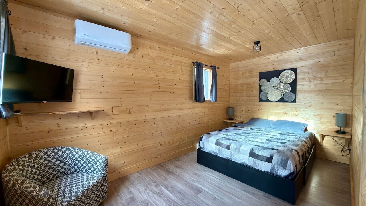 Photo of Bedroom in Pohenegamook