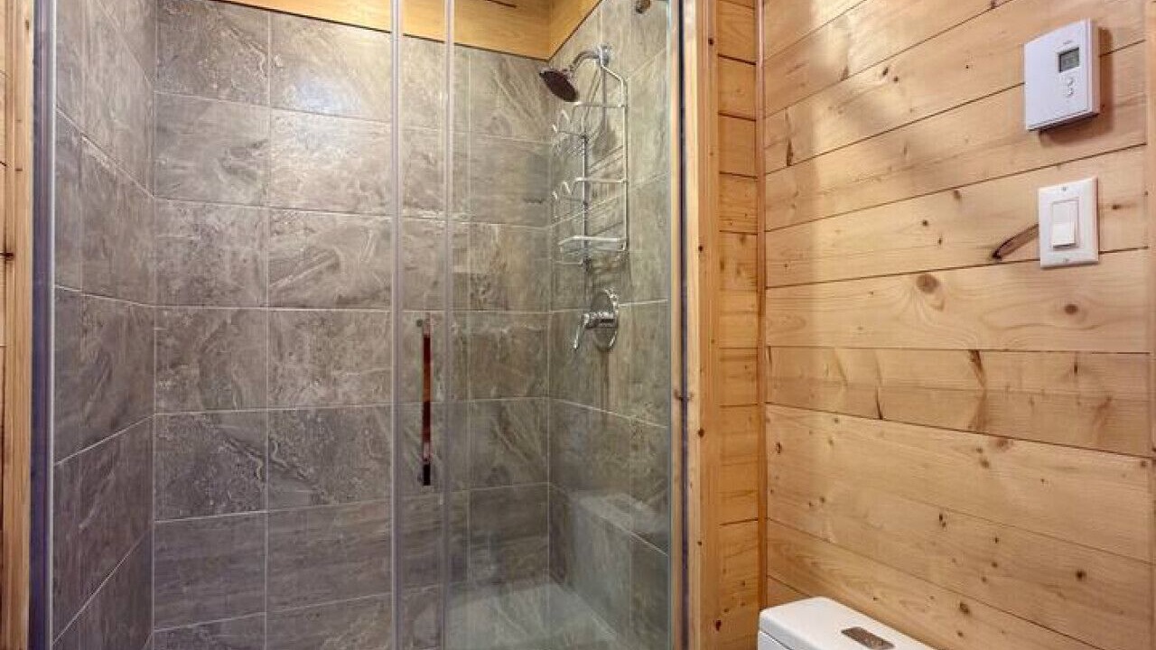 Photo of Bathroom in Pohenegamook