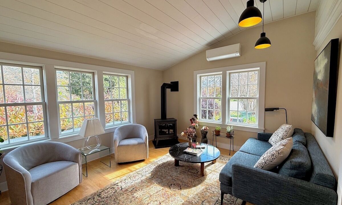 Photo of Livingroom in West Stockbridge