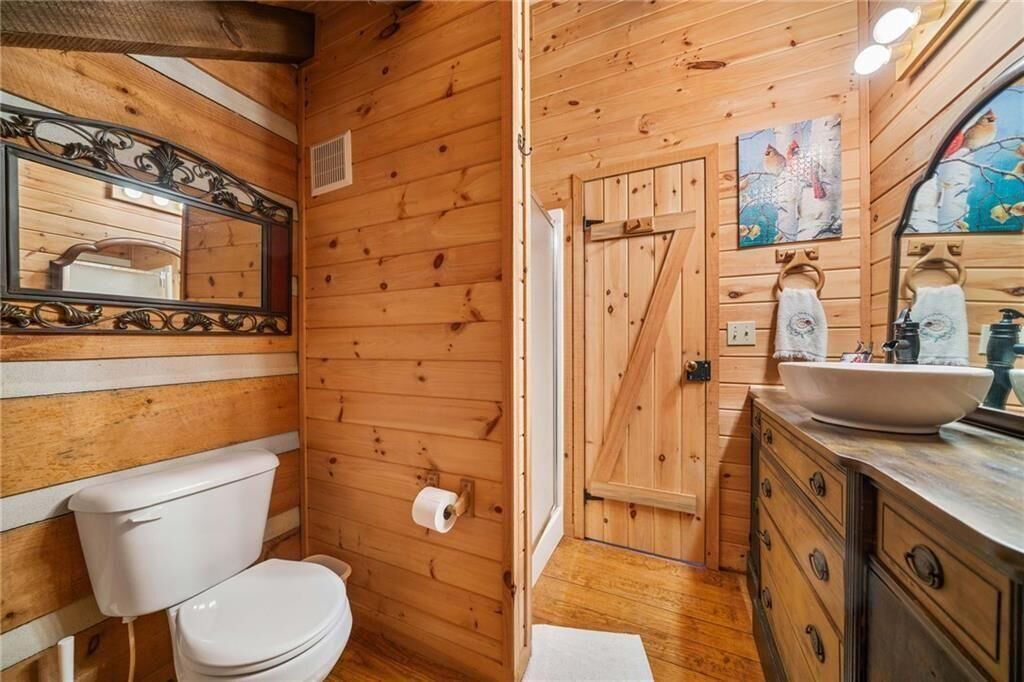 Photo of Bathroom in Dial