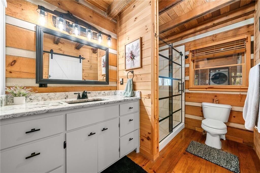 Photo of Bathroom in Dial