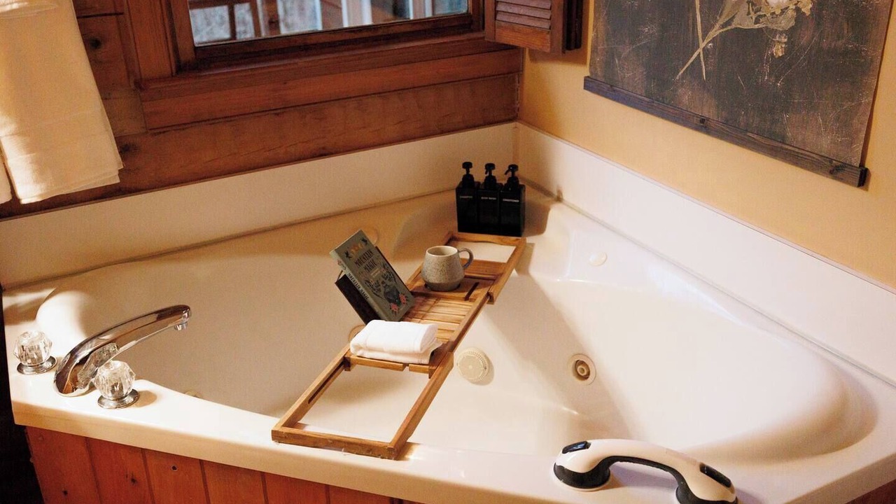 Photo of Bathroom in Hot Springs Village