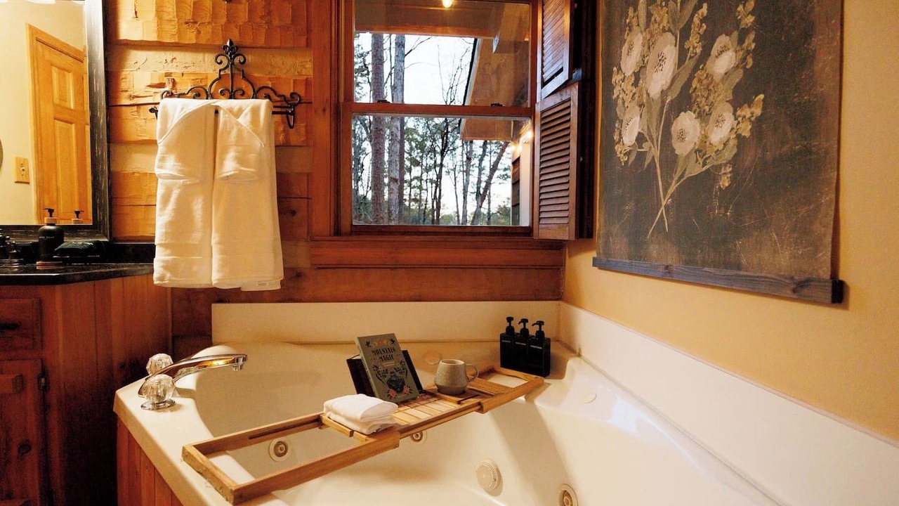 Photo of Bathroom in Hot Springs Village