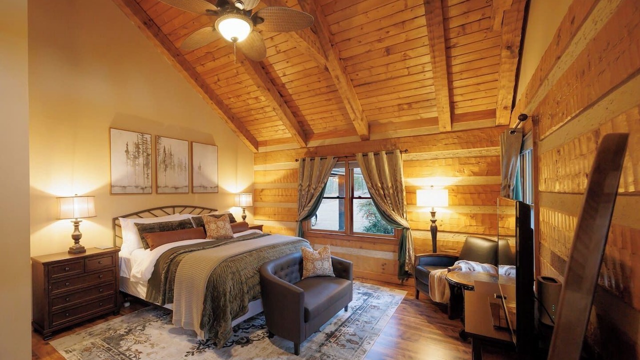 Photo of Bedroom in Hot Springs Village