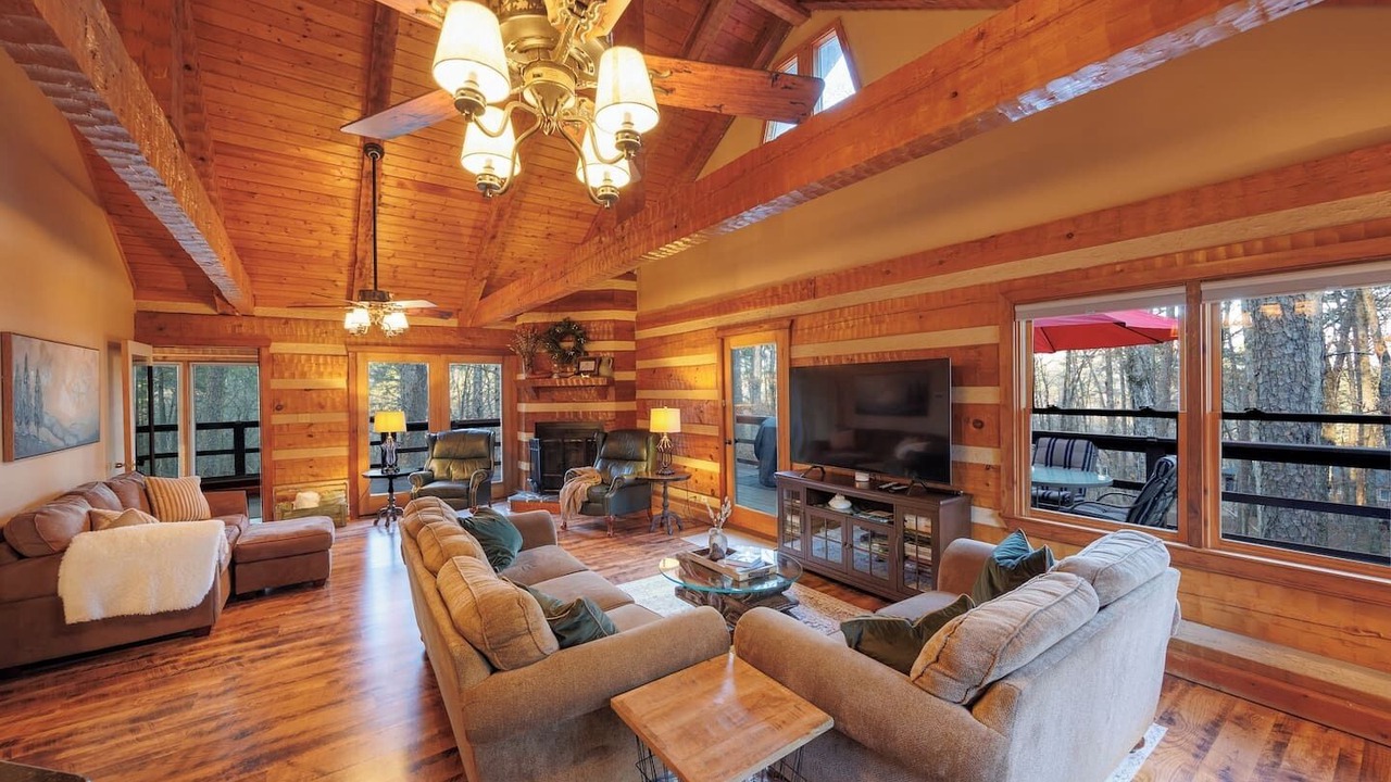 Photo of Livingroom in Hot Springs Village
