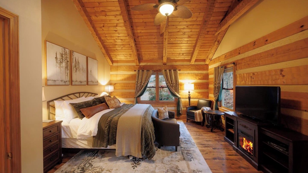 Photo of Bedroom in Hot Springs Village