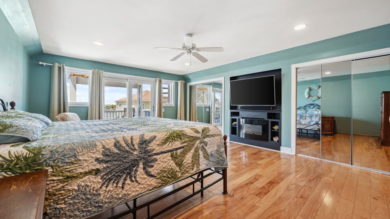 Photo of Bedroom in North Carolina Coast