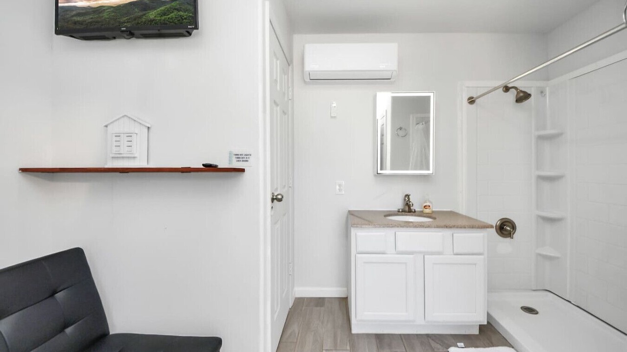 Photo of Bathroom in Willis