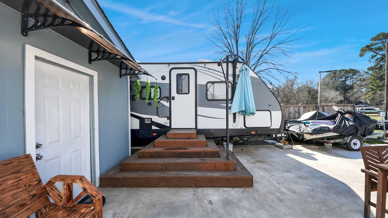 Photo of Outdoor in Willis