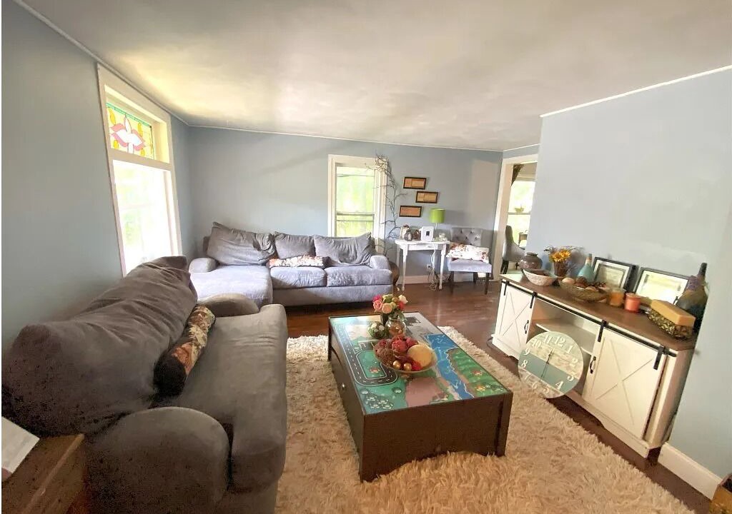 Photo of Livingroom in Binghamton
