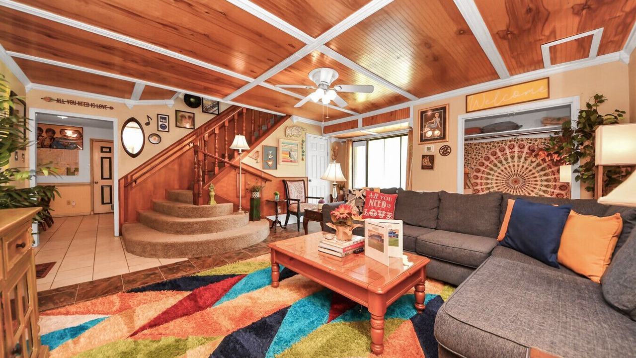 Photo of Livingroom in Channelview