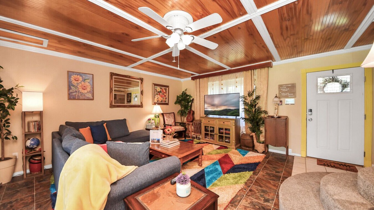 Photo of Livingroom in Channelview