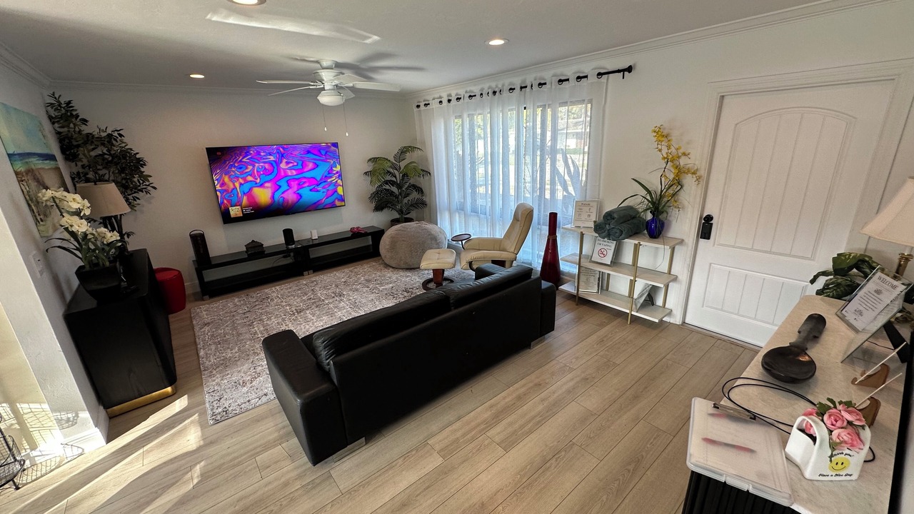 Photo of Livingroom in Lighthouse Point
