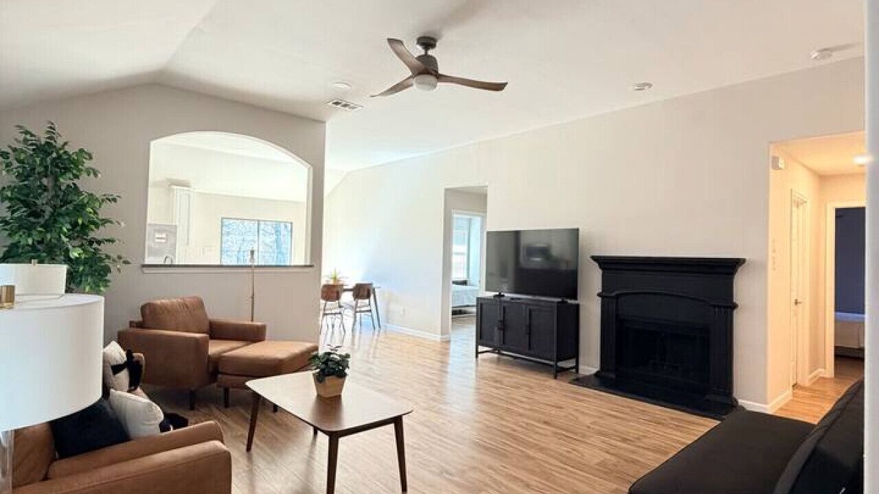 Photo of Livingroom in Prosper