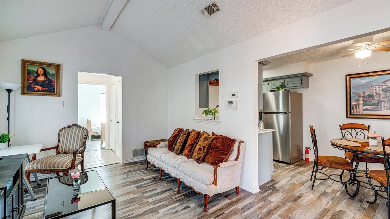 Photo of Livingroom in Dallas