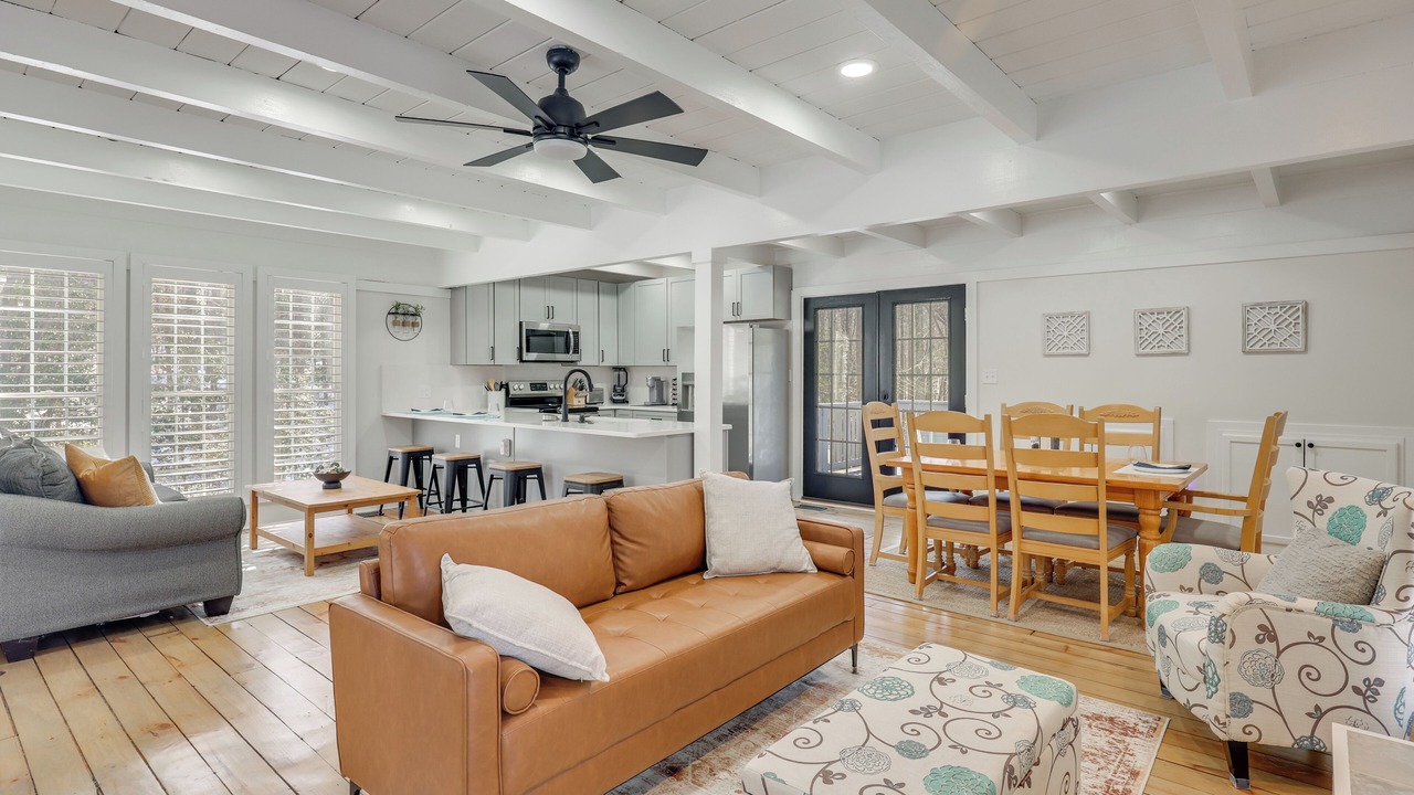 Photo of Livingroom in Montross