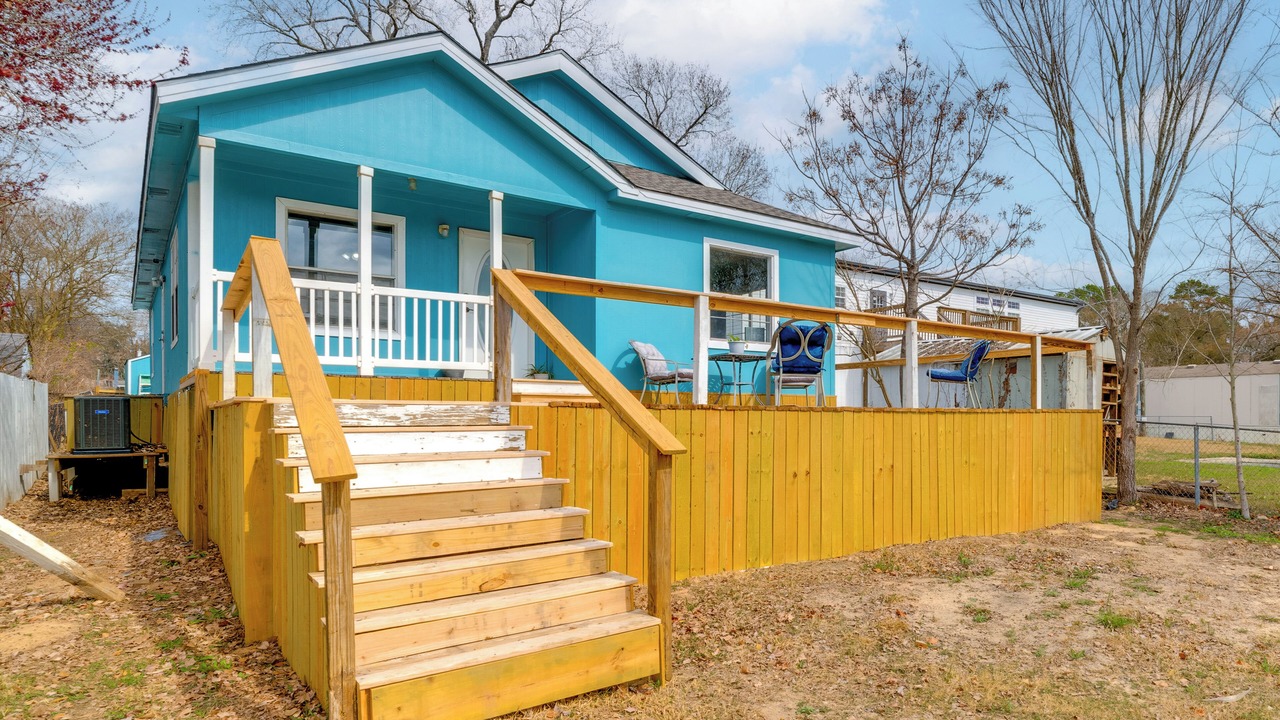 Photo of Outdoor in Willis