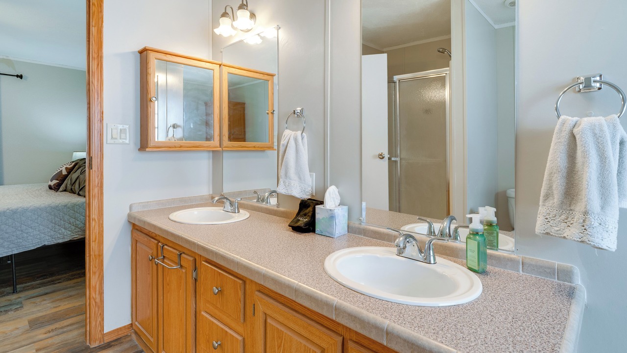 Photo of Bathroom in Willis