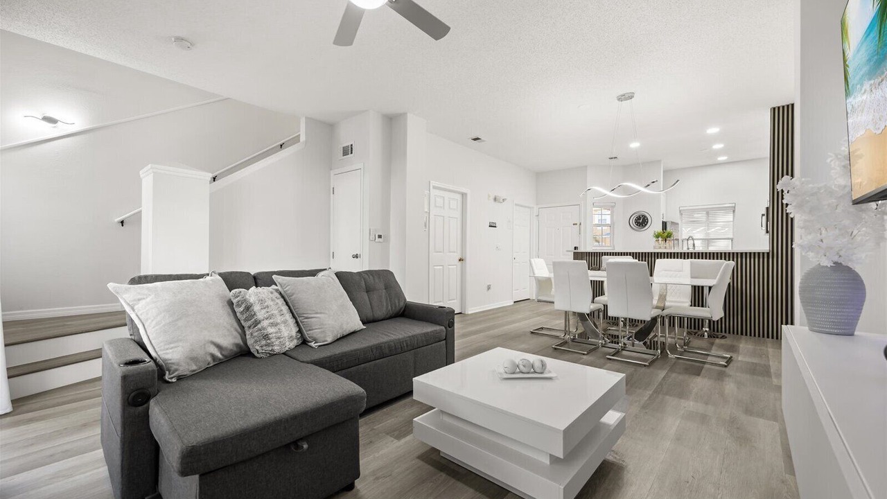 Photo of Livingroom in Crystal Cove