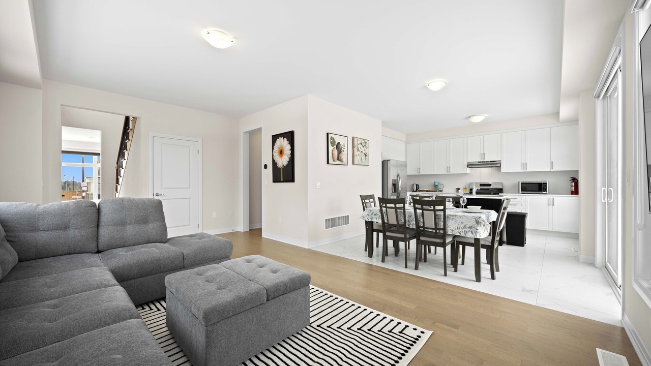 Photo of Livingroom in Erin