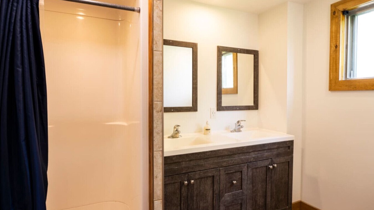 Photo of Bathroom in The Blue Mountains