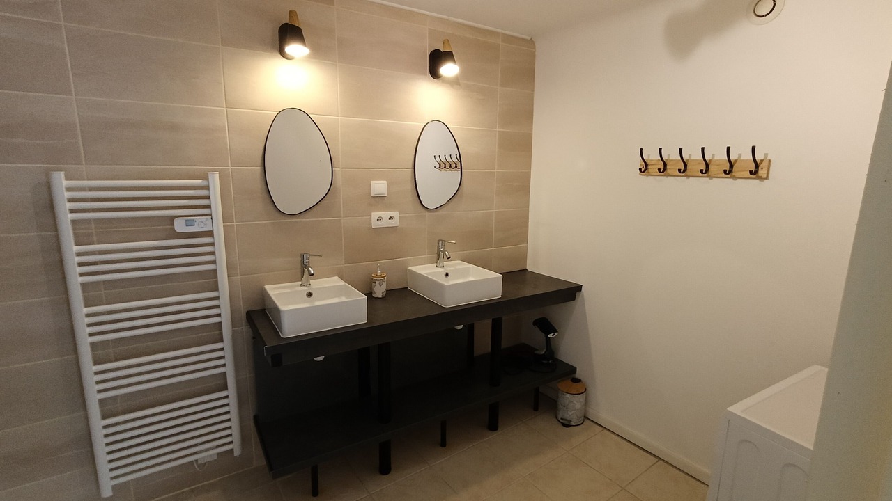 Photo of Bathroom in Jaunay-Clan