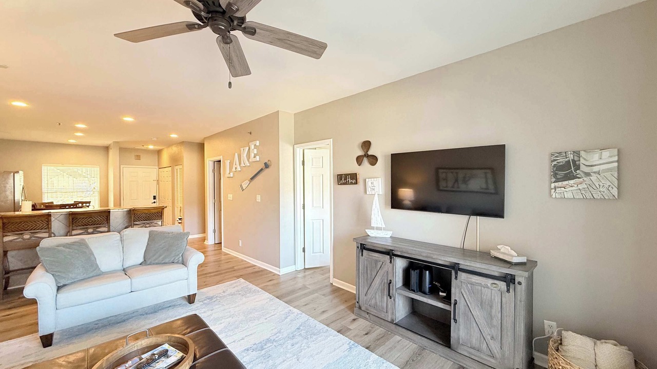 Photo of Bedroom in Camdenton