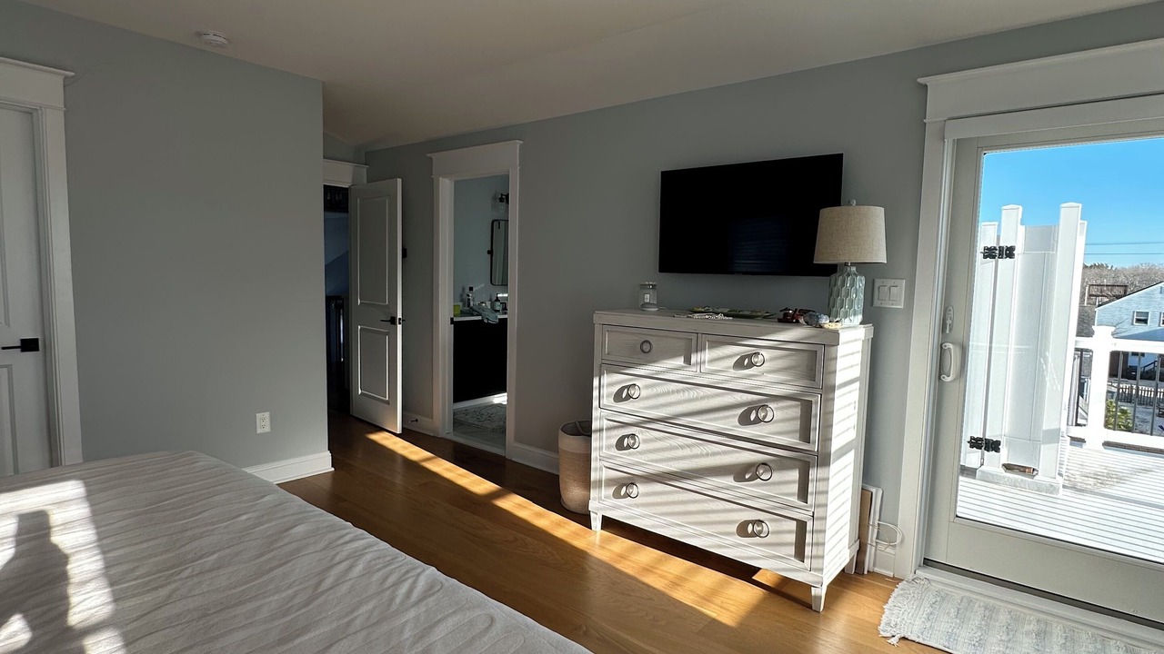 Photo of Bedroom in Avalon