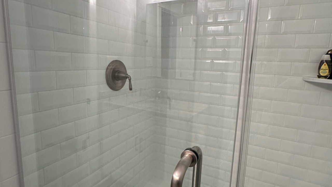 Photo of Bathroom in Avalon