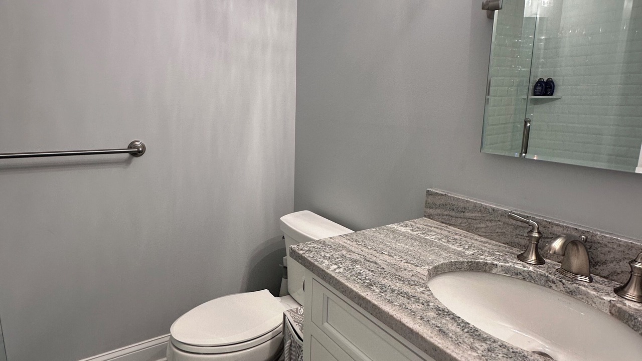 Photo of Bathroom in Avalon
