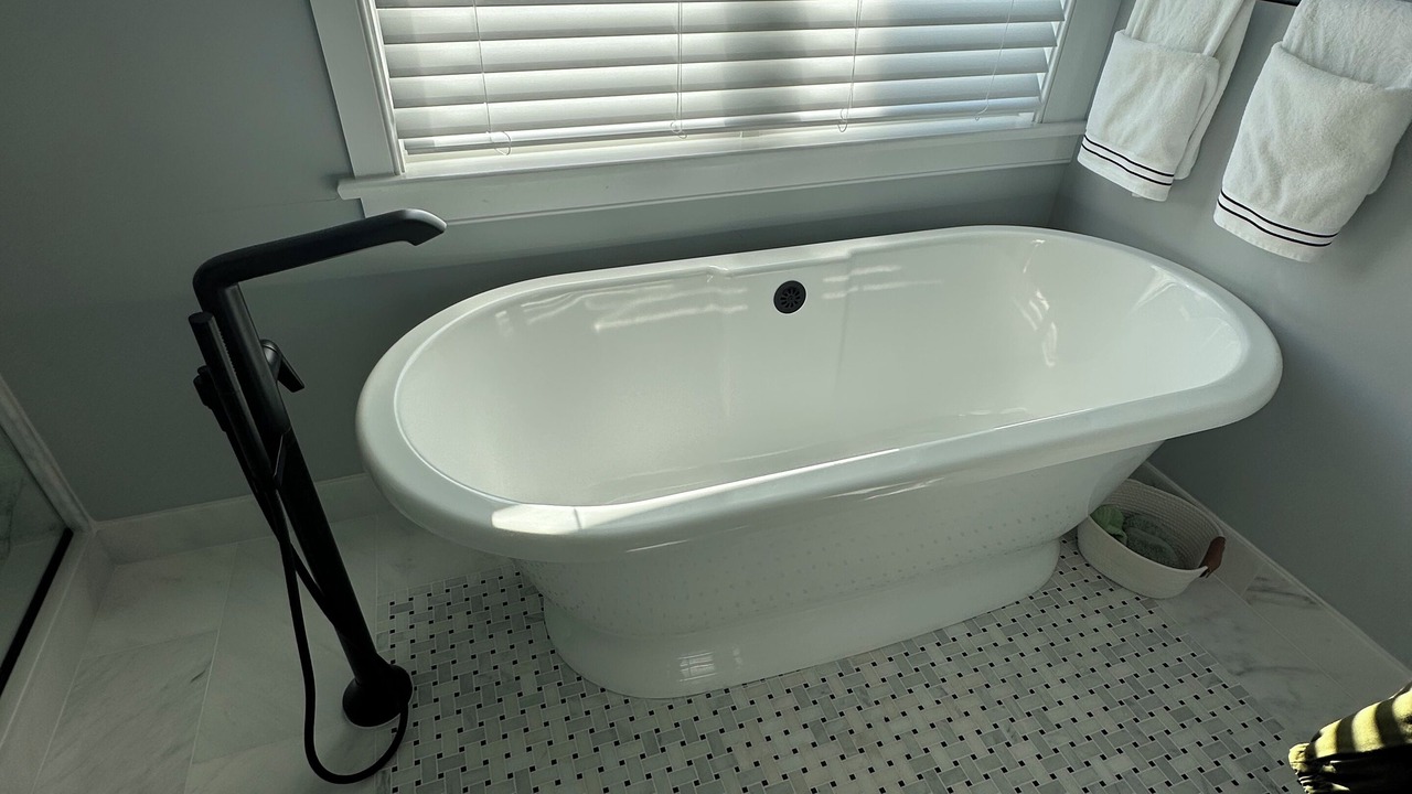 Photo of Bathroom in Avalon