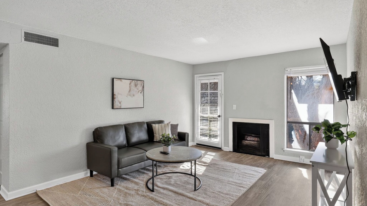 Photo of Livingroom in South Kansas City