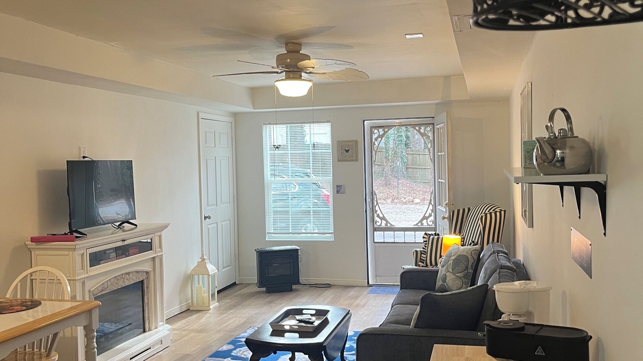 Photo of Livingroom in Church Street