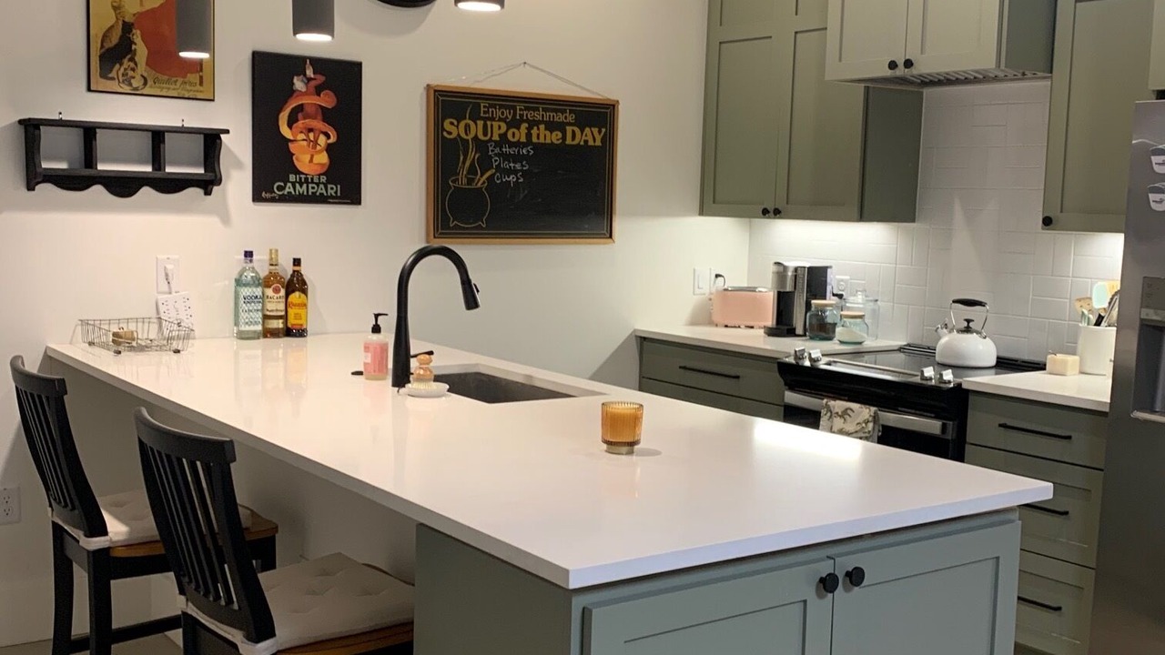 Photo of Kitchen in West Campus