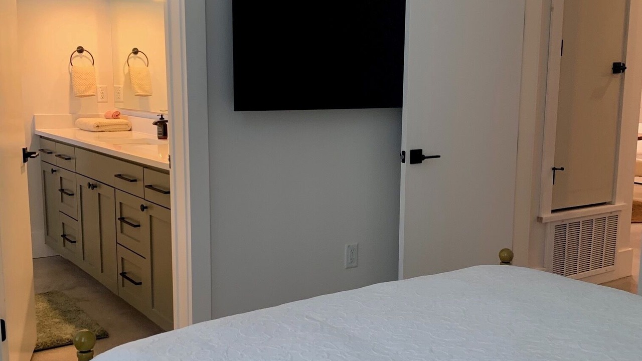 Photo of Bedroom in West Campus