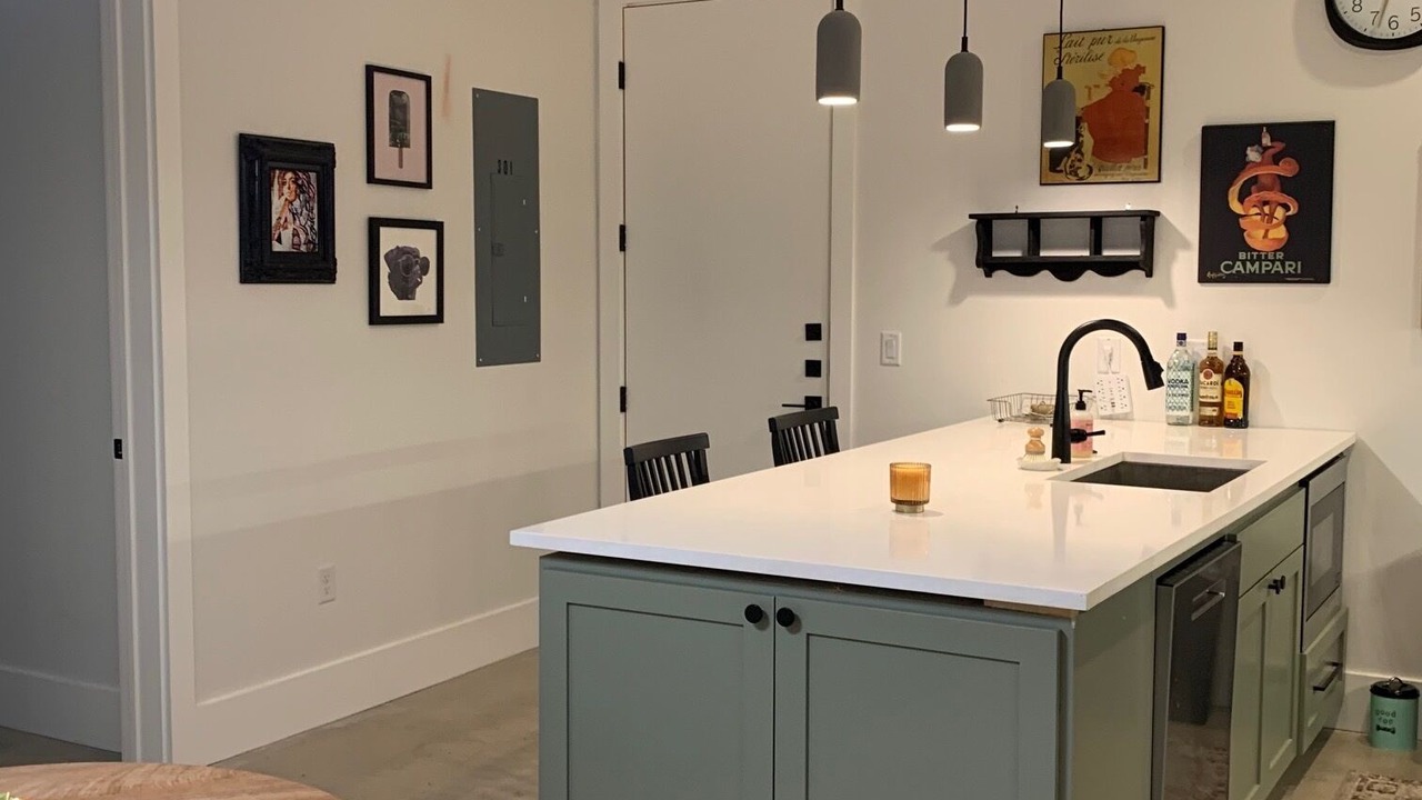 Photo of Kitchen in West Campus