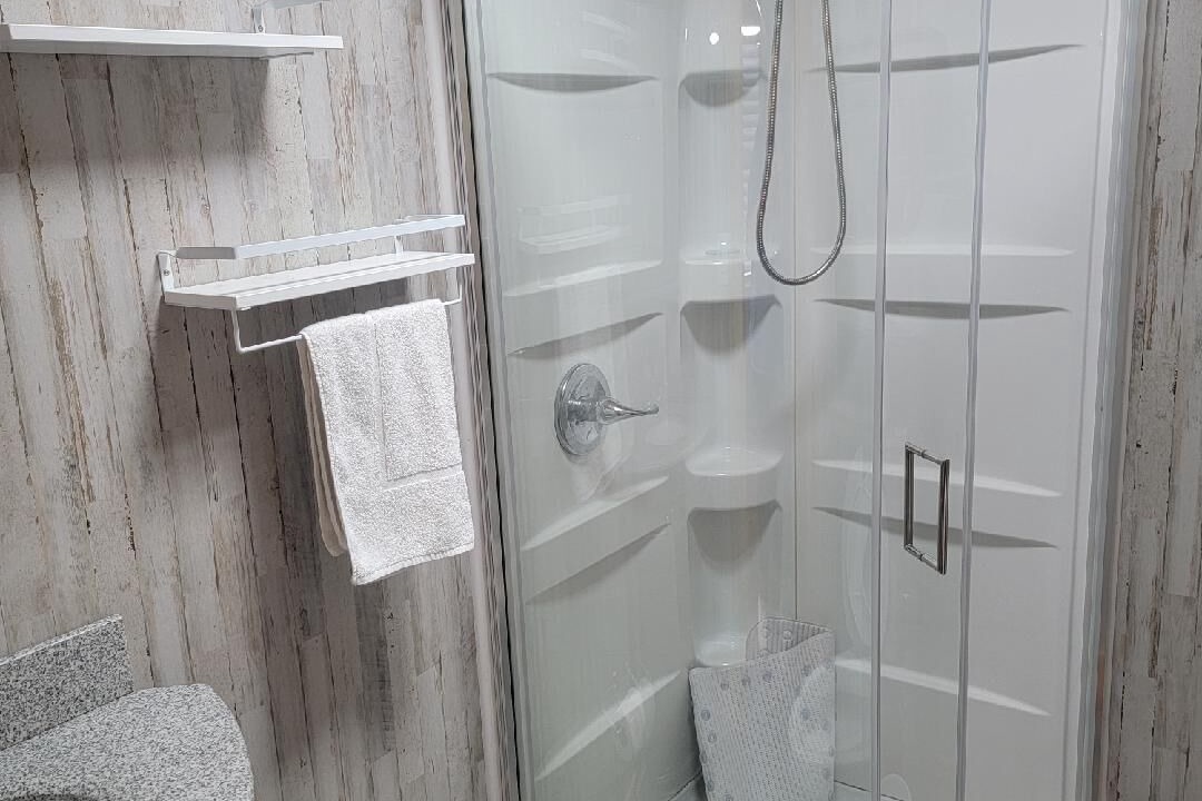 Photo of Bathroom in Albertville