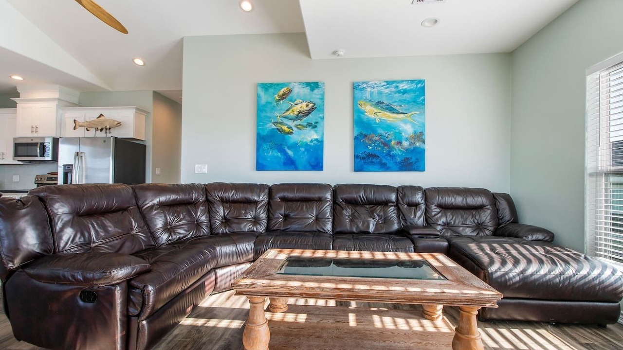 Photo of Livingroom in Cedar Lane