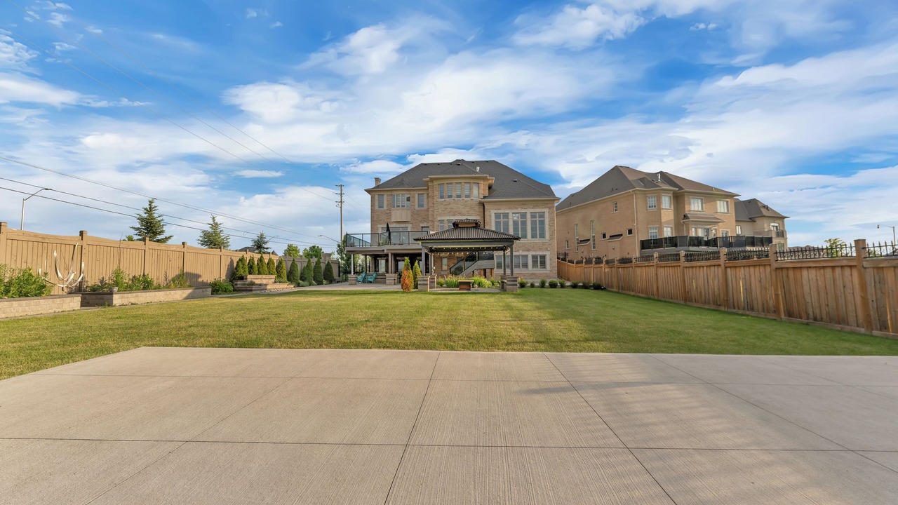 Photo of Outdoor in Brampton