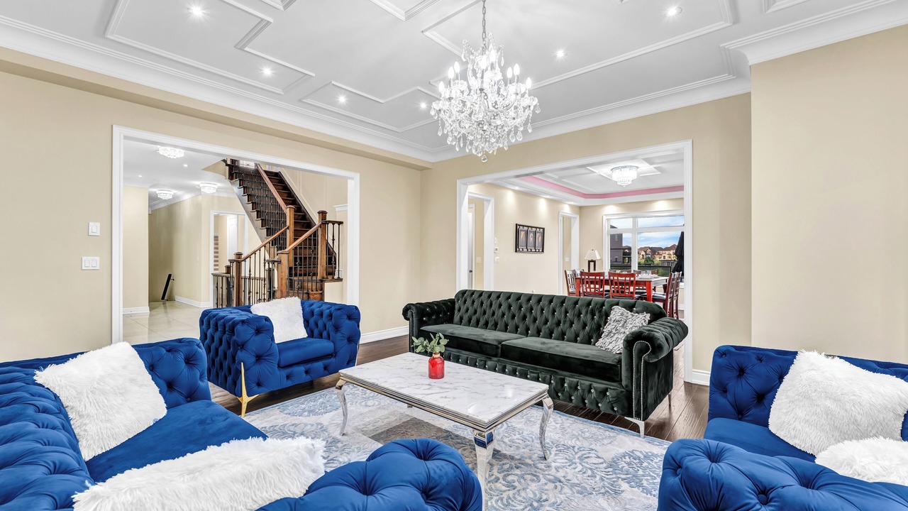 Photo of Livingroom in Brampton
