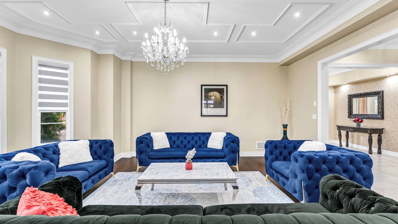 Photo of Livingroom in Brampton