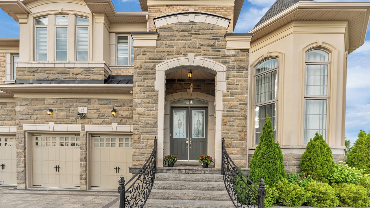 Photo of Outdoor in Brampton