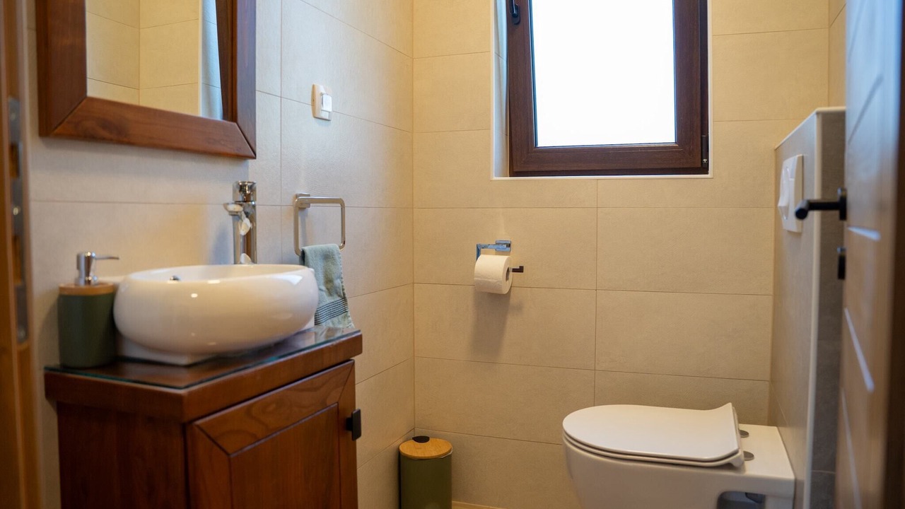 Photo of Bathroom in Brusane