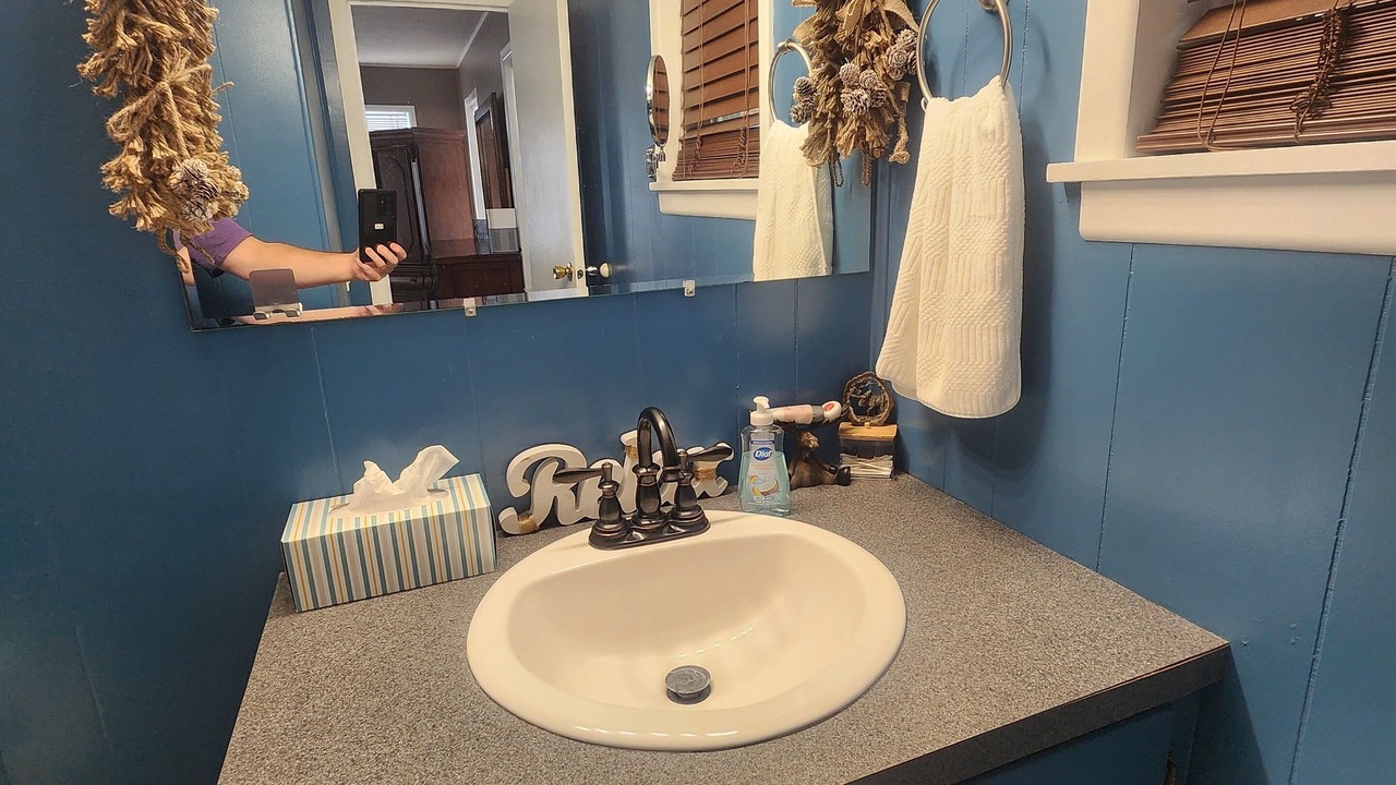 Photo of Bathroom in Tahlequah