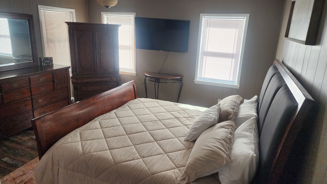 Photo of Bedroom in Tahlequah
