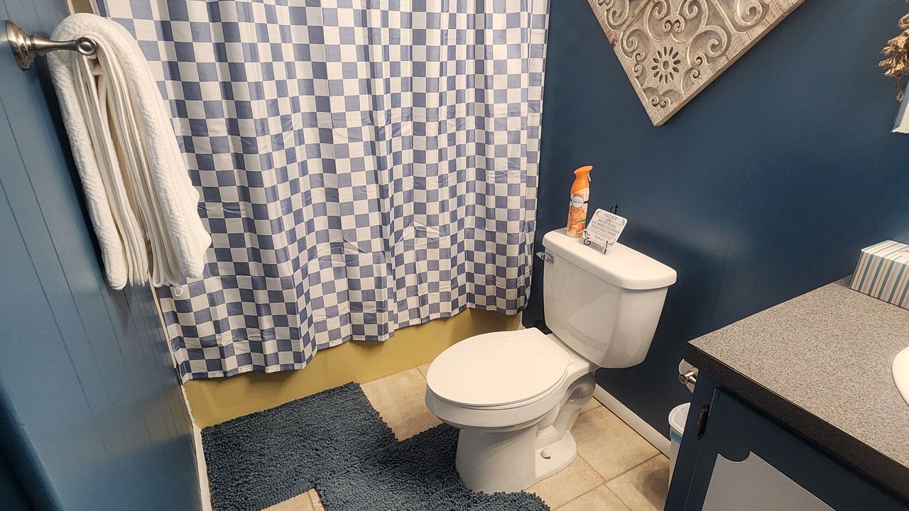 Photo of Bathroom in Tahlequah