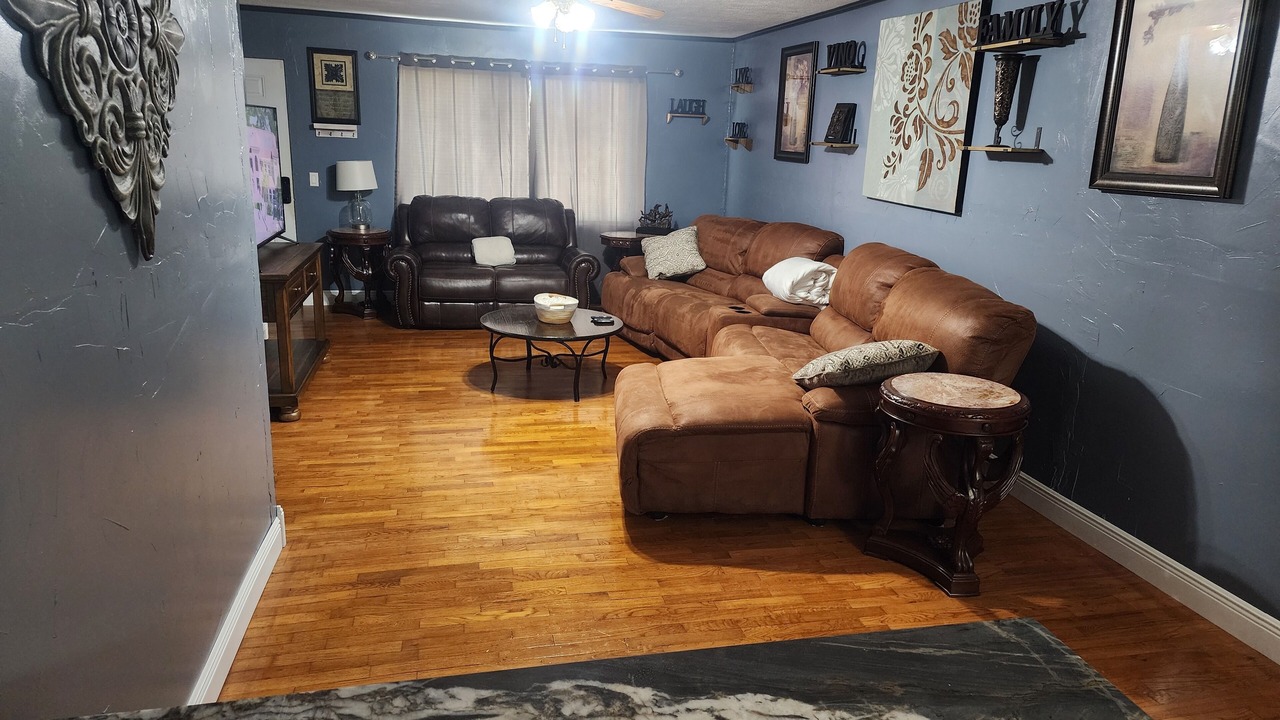 Photo of Livingroom in Tahlequah
