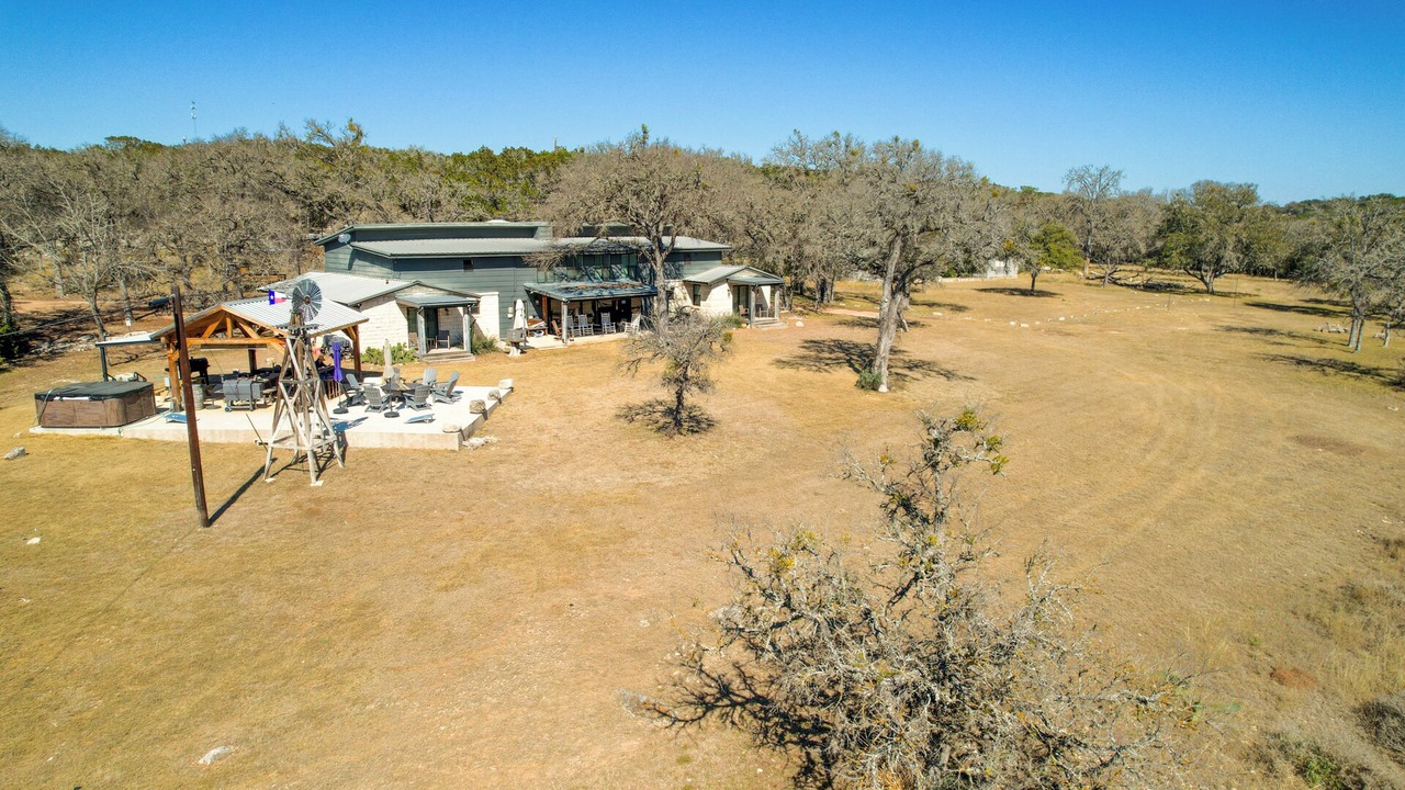 Photo of Outdoor in Hunt