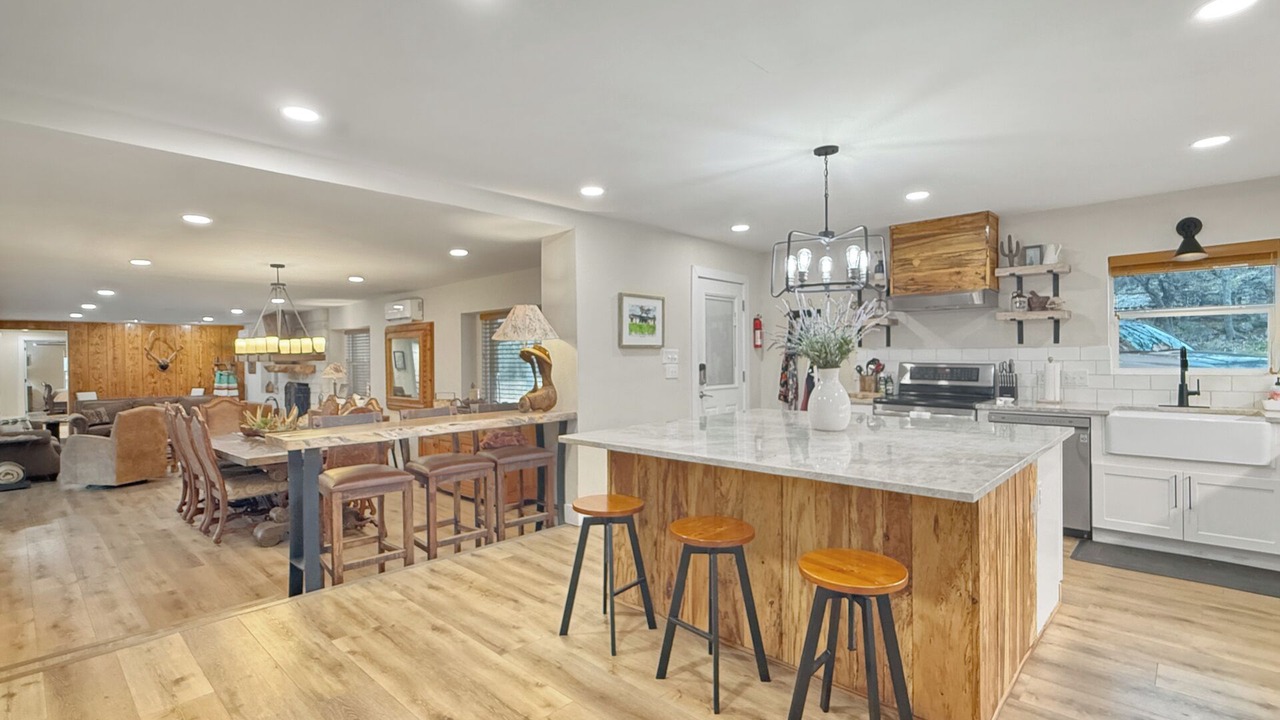 Photo of Kitchen in Hunt